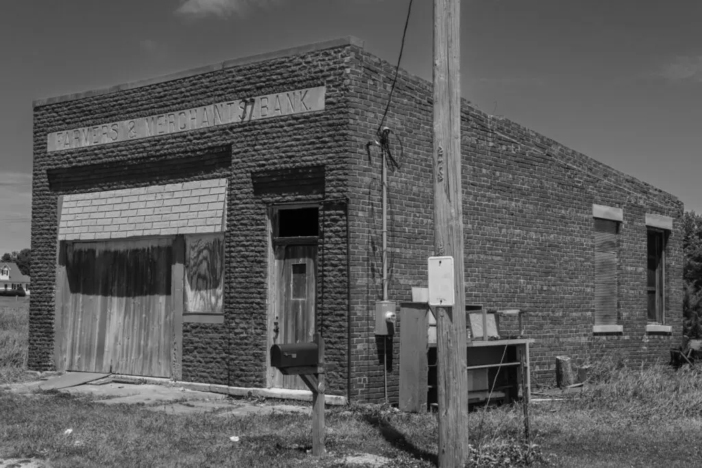 The Last Stand in Swan Creek – Historic Illinois Bank