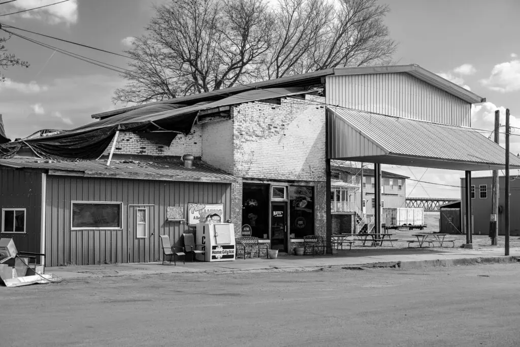 Layton’s Old Town Bar and Grill in Old Shawneetown Illinois