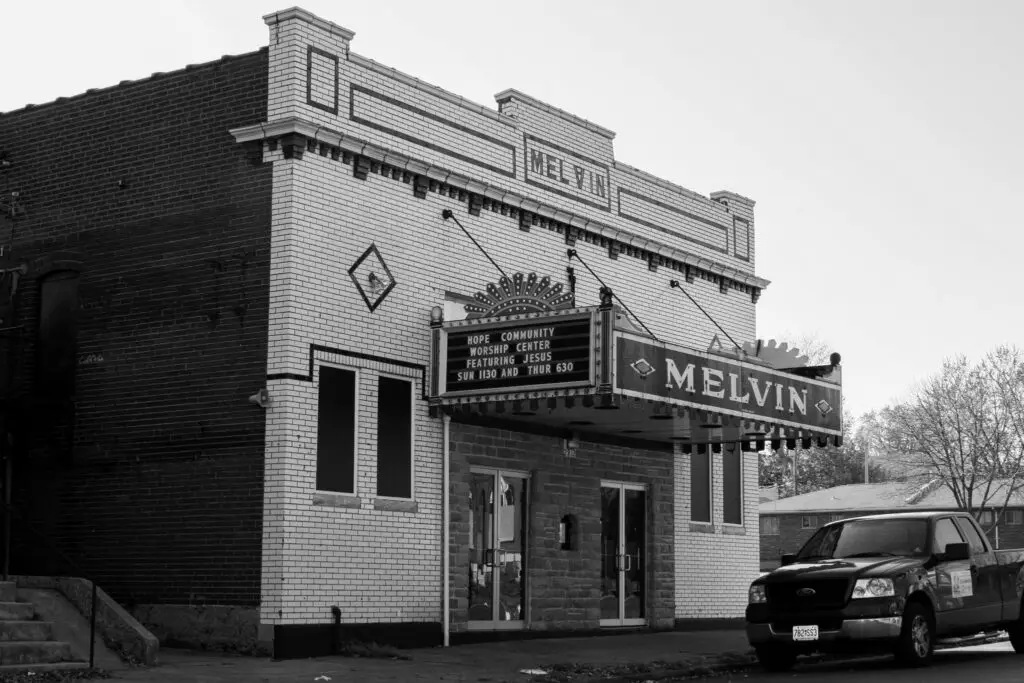 Melvin Theatre in 2006 (archival photo)