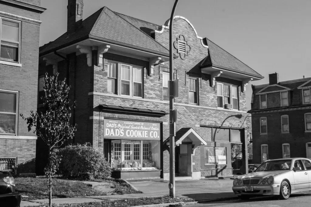 Dad’s Cookie Company building in 2006 (archival photo)