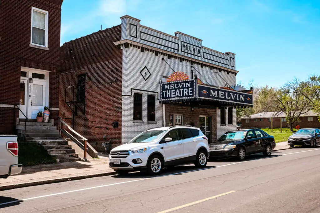 Melvin Theatre façade, Chippewa St., western angle view